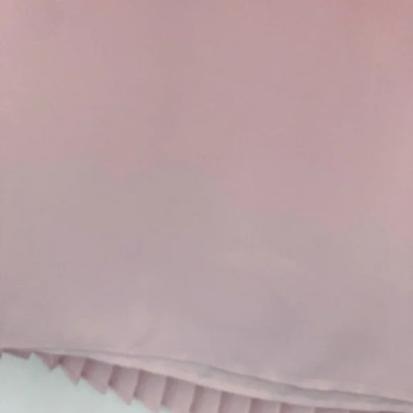 Elegant Pink Pleated Skirt - Picture 3 of 8